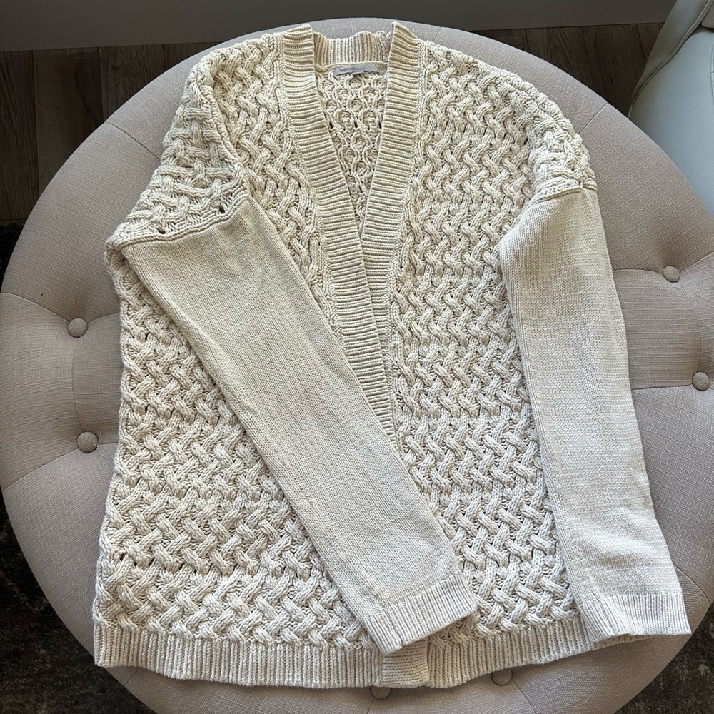 Gap cream colored cable knit cardigan sweater size large